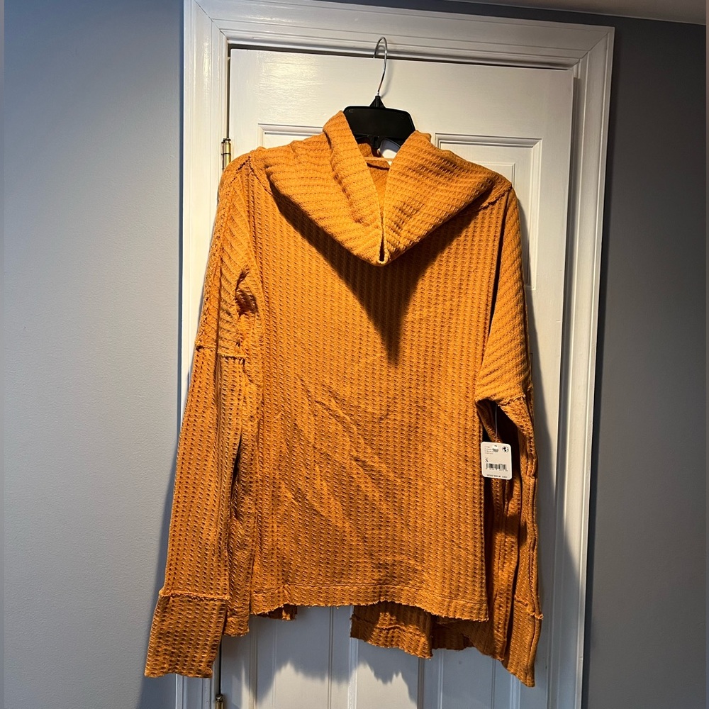 NWT FREE PEOPLE Long Sleeve Cowl Neck Tan Waffle Shirt sz S